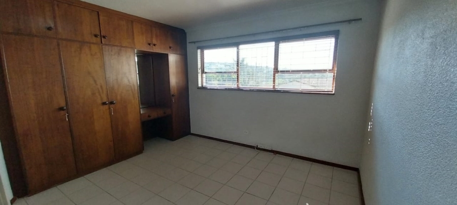 3 Bedroom Property for Sale in Loevenstein Western Cape